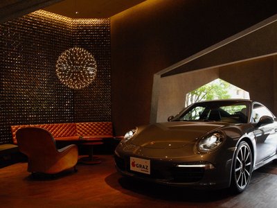 PORSCHE 911 - 9