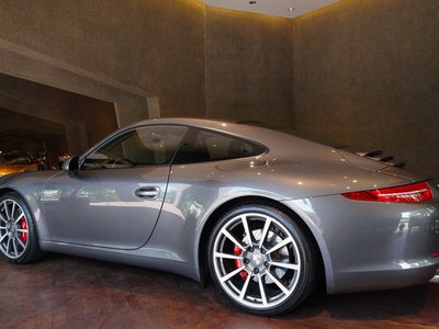 PORSCHE 911 - 6