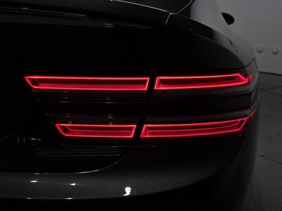 GENESIS G80 (RG3) - 10
