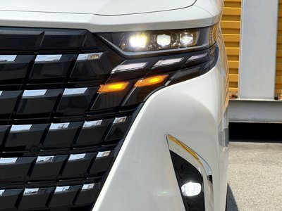 TOYOTA ALPHARD - 9