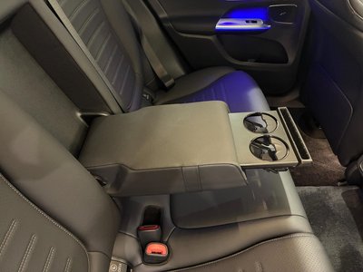 2025 Mercedes-BENZ GLC thumbnail 18