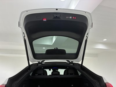 2025 Mercedes-BENZ GLC thumbnail 22