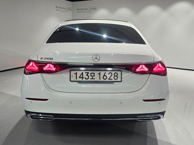 MERCEDES-BENZ E-CLASS - 5