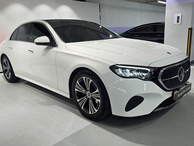 MERCEDES-BENZ E-CLASS - 4