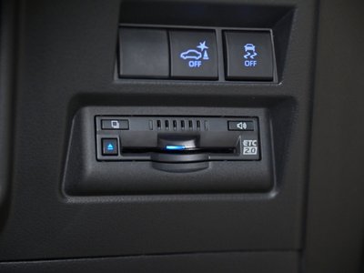 2023 Toyota LAND CRUISER 300 — миниатюра 38