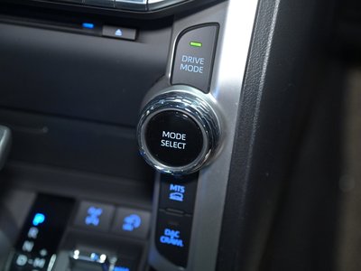 2023 Toyota LAND CRUISER 300 — миниатюра 36