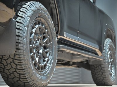 2023 Toyota LAND CRUISER 300 — миниатюра 63