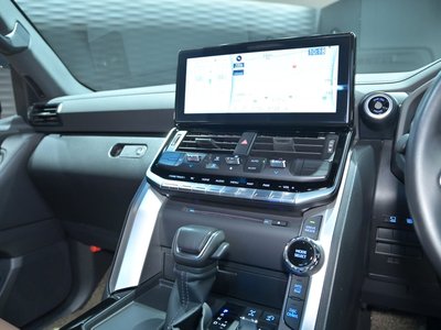 2023 Toyota LAND CRUISER 300 — миниатюра 15