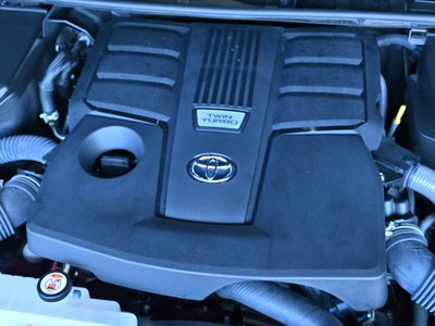 2023 Toyota LAND CRUISER 300 — миниатюра 68