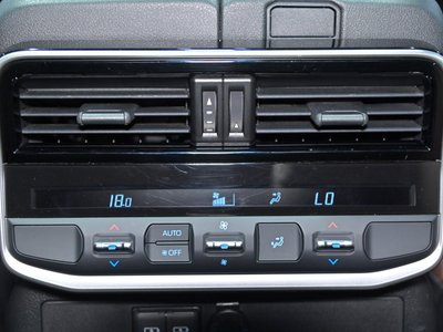 2023 Toyota LAND CRUISER 300 — миниатюра 40