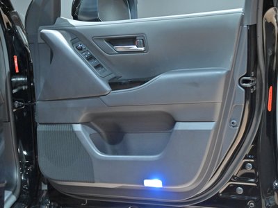 2023 Toyota LAND CRUISER 300 — миниатюра 25