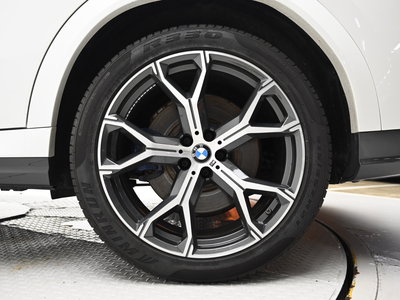 2021 BMW X6 — фото 6