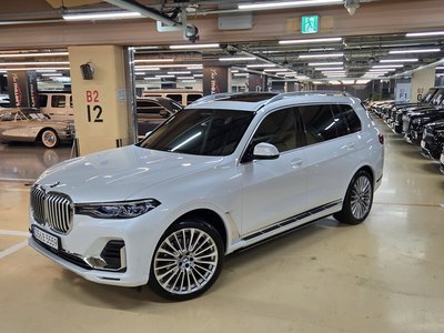 BMW X7 - 1