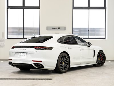 صورة 5 لـ 2019 Porsche PANAMERA
