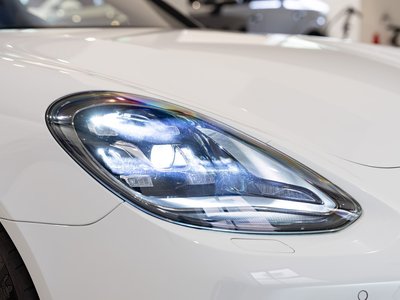 صورة 10 لـ 2019 Porsche PANAMERA