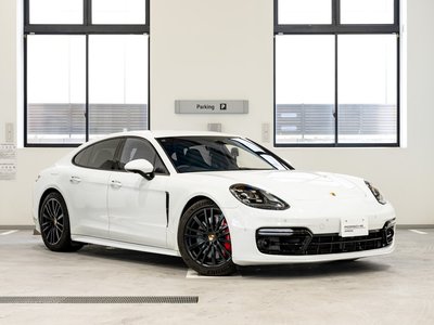 صورة 7 لـ 2019 Porsche PANAMERA