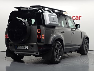 LAND ROVER DEFENDER - 3