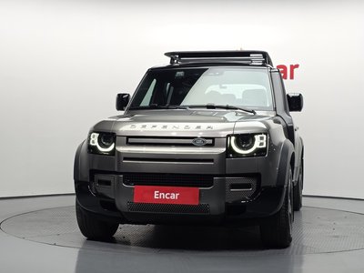 LAND ROVER DEFENDER - 2