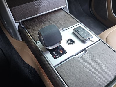 2025 LAND Rover RANGE ROVER — миниатюра 13