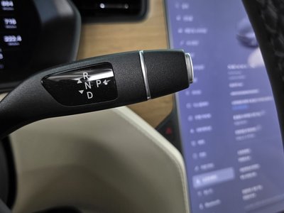 2020 Tesla MODEL X — миниатюра 12