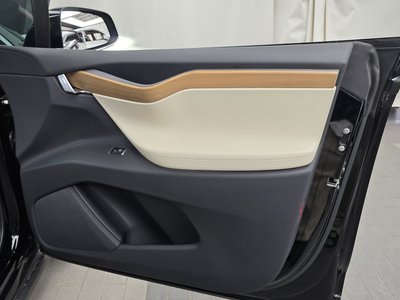 2020 Tesla MODEL X — миниатюра 15