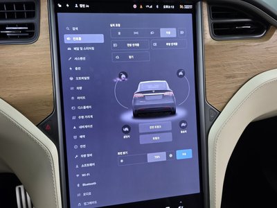 2020 Tesla MODEL X — миниатюра 23