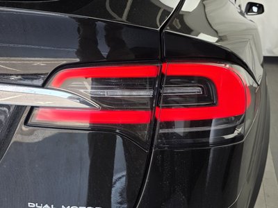 2020 Tesla MODEL X — фото 10