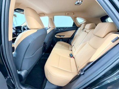 2025 Lexus NX thumbnail 37