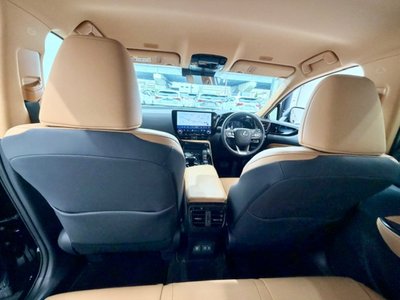 2025 Lexus NX thumbnail 35