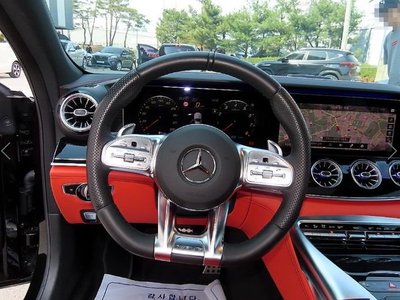 MERCEDES-BENZ GT AMG - 8