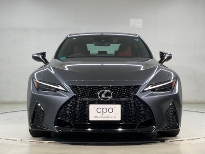 2021 Lexus IS — фото 2