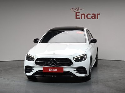 MERCEDES-BENZ E-CLASS - 2