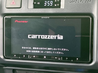 TOYOTA LAND CRUISER 70 - 3