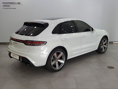 PORSCHE MACAN - 4