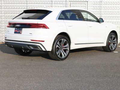 AUDI Q8 - 4
