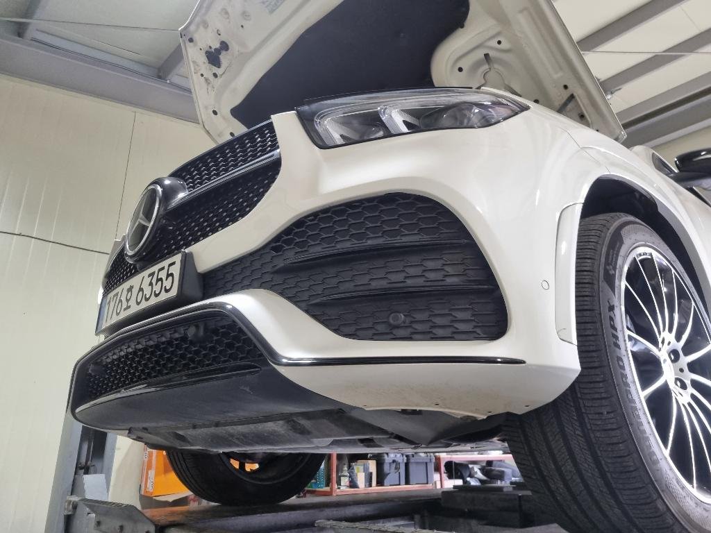 MERCEDES-BENZ GLE - View 1