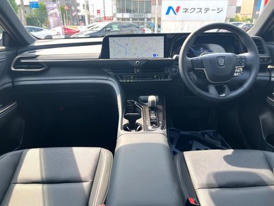 2025 Toyota CROWN CROSSOVER — фото 2
