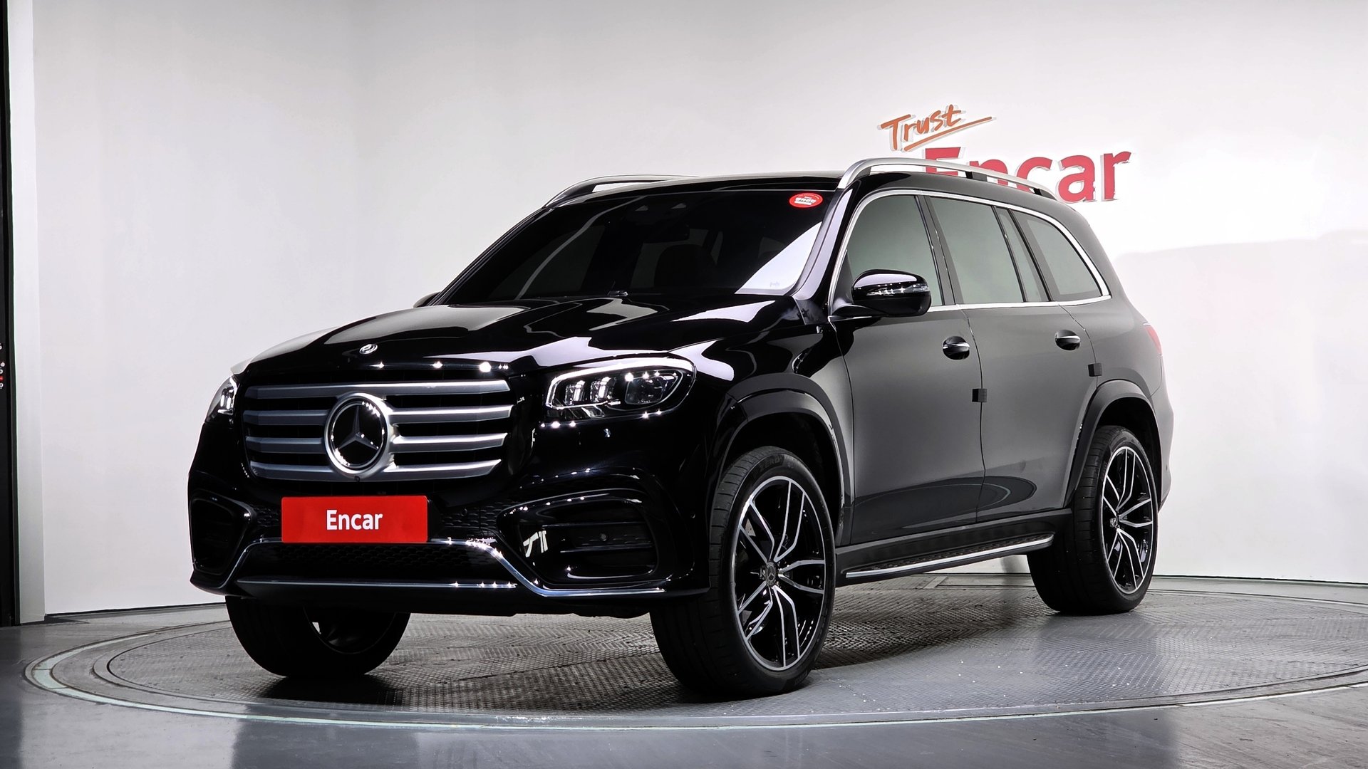 MERCEDES-BENZ GLS - View 1