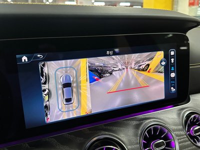 2025 Mercedes-BENZ GT AMG — миниатюра 13
