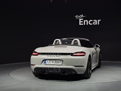 PORSCHE 718 - 3