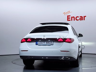 MERCEDES-BENZ E-CLASS - 4