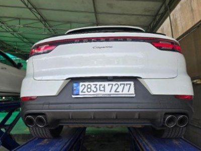 PORSCHE CAYENNE - 4