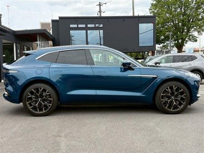 ASTON MARTIN DBX - 9