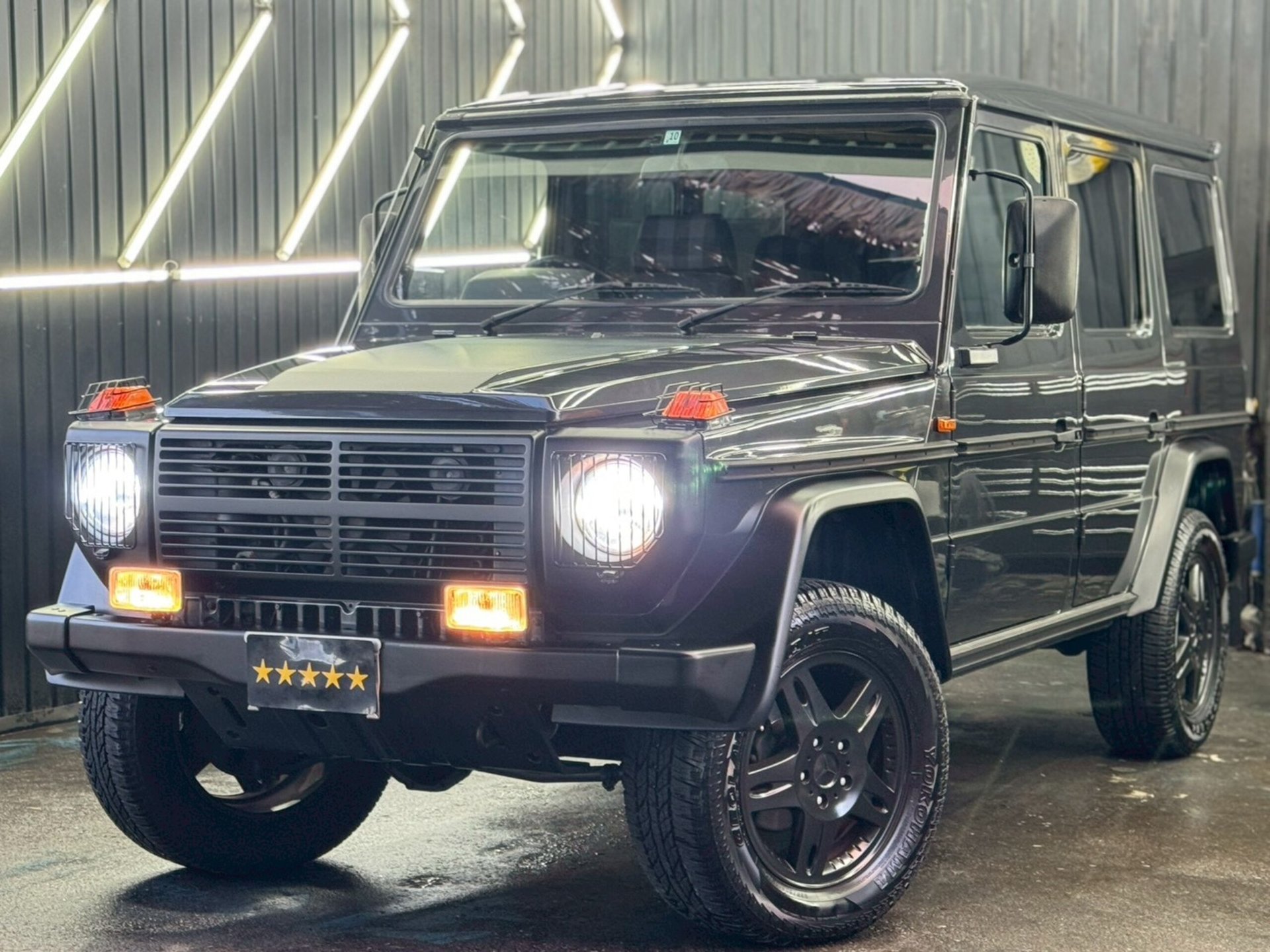 MERCEDES-BENZ G-CLASS - View 1