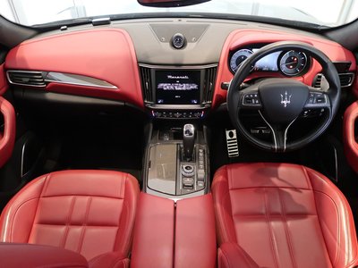 MASERATI LEVANTE - 3