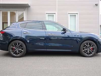 MASERATI LEVANTE - 10