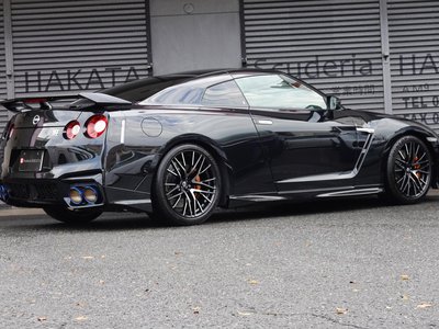 NISSAN GT-R - 5