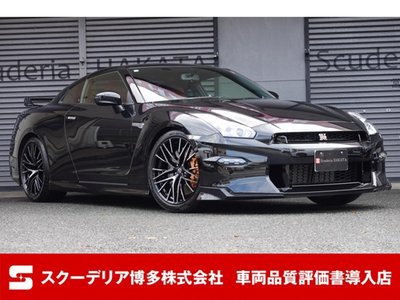 NISSAN GT-R