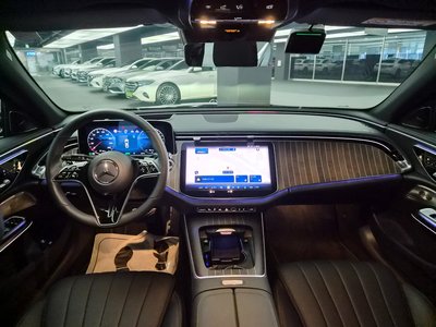 2025 Mercedes-BENZ E-CLASS 照片 5