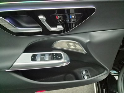 صورة مصغرة 13 لـ 2025 Mercedes-BENZ E-CLASS